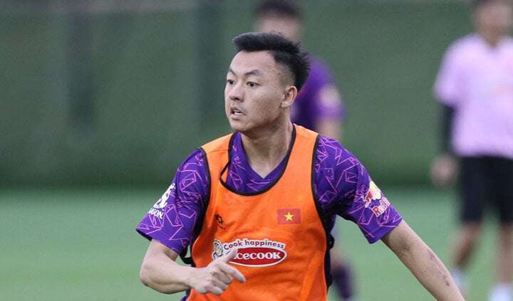 Nguyen Thai Son wartet auf seine Chance zu spielen.