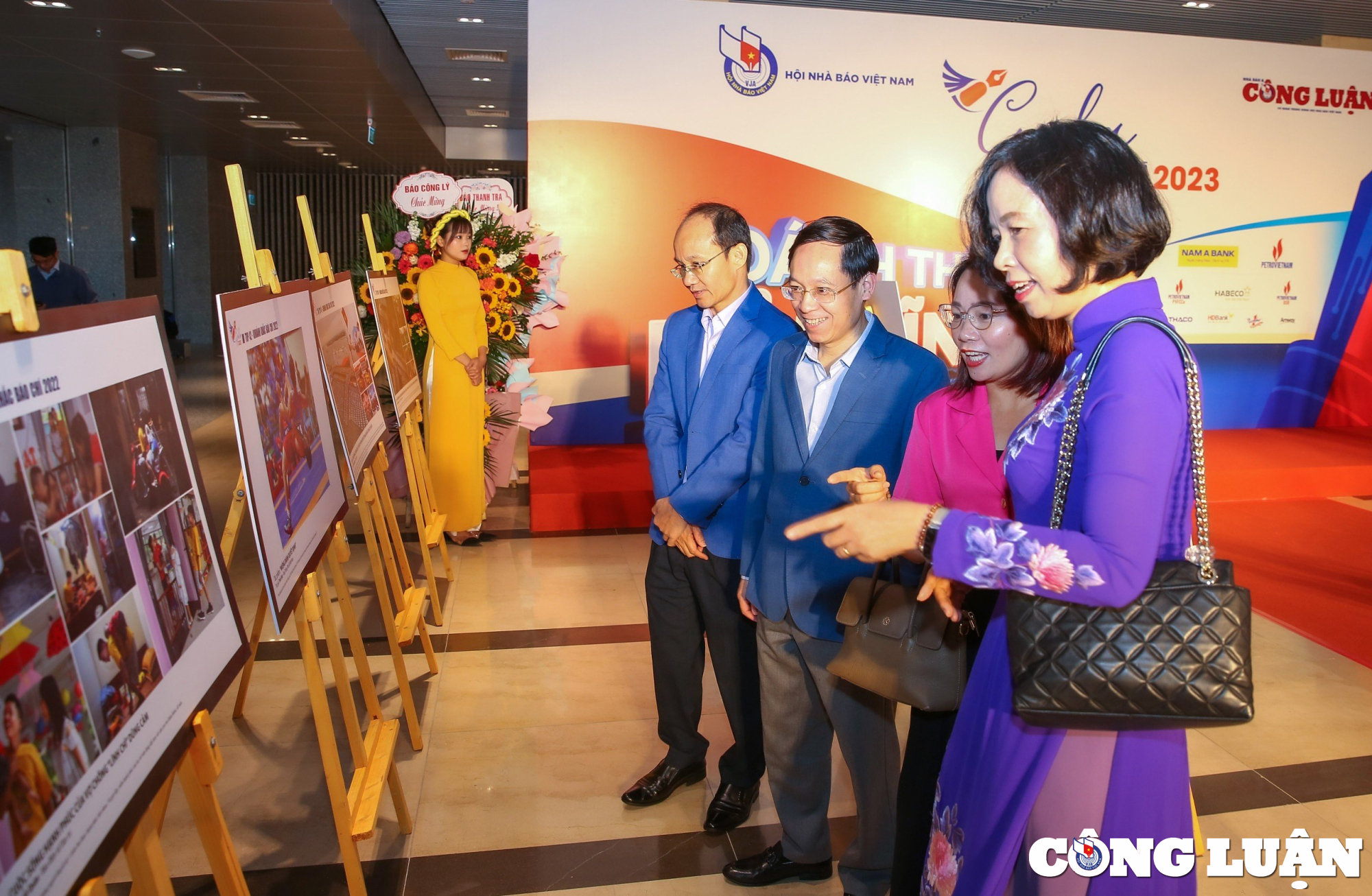 Gala Bao Chi 2023 Preisverleihung Foto Sonstiges Bao Chi 2022 Ehrung Ihres Geistes Verbreitung von Kreativität Foto 9