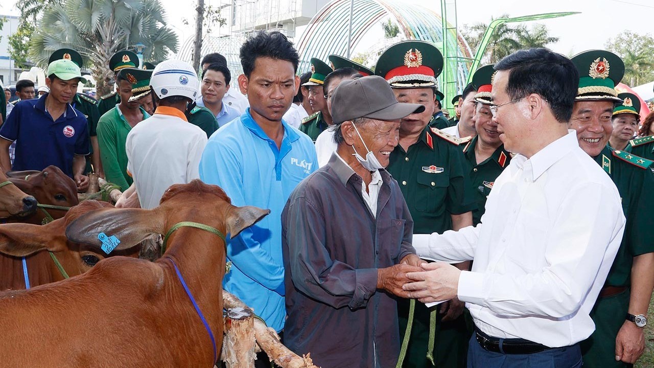 Rộn ràng Chương trình "Xuân Biên phòng ấm lòng dân bản" năm 2024 tại Kiên Giang