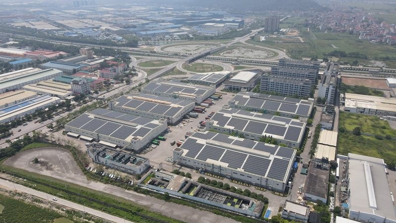 โครงการพลังงานแสงอาทิตย์ที่ติดตั้งโดยบริษัท CME Solar ที่บริษัท Hong Hai Foxconn - Bac Giang