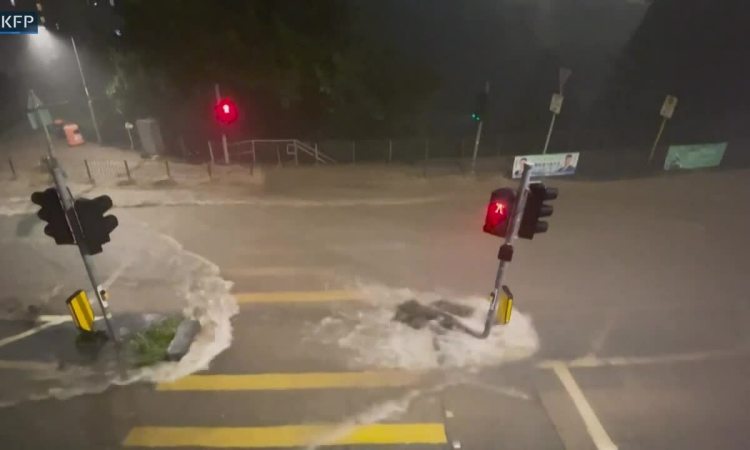 เหตุใดฮ่องกงจึงมีฝนตกหนักและน้ำท่วมผิดปกติ?
