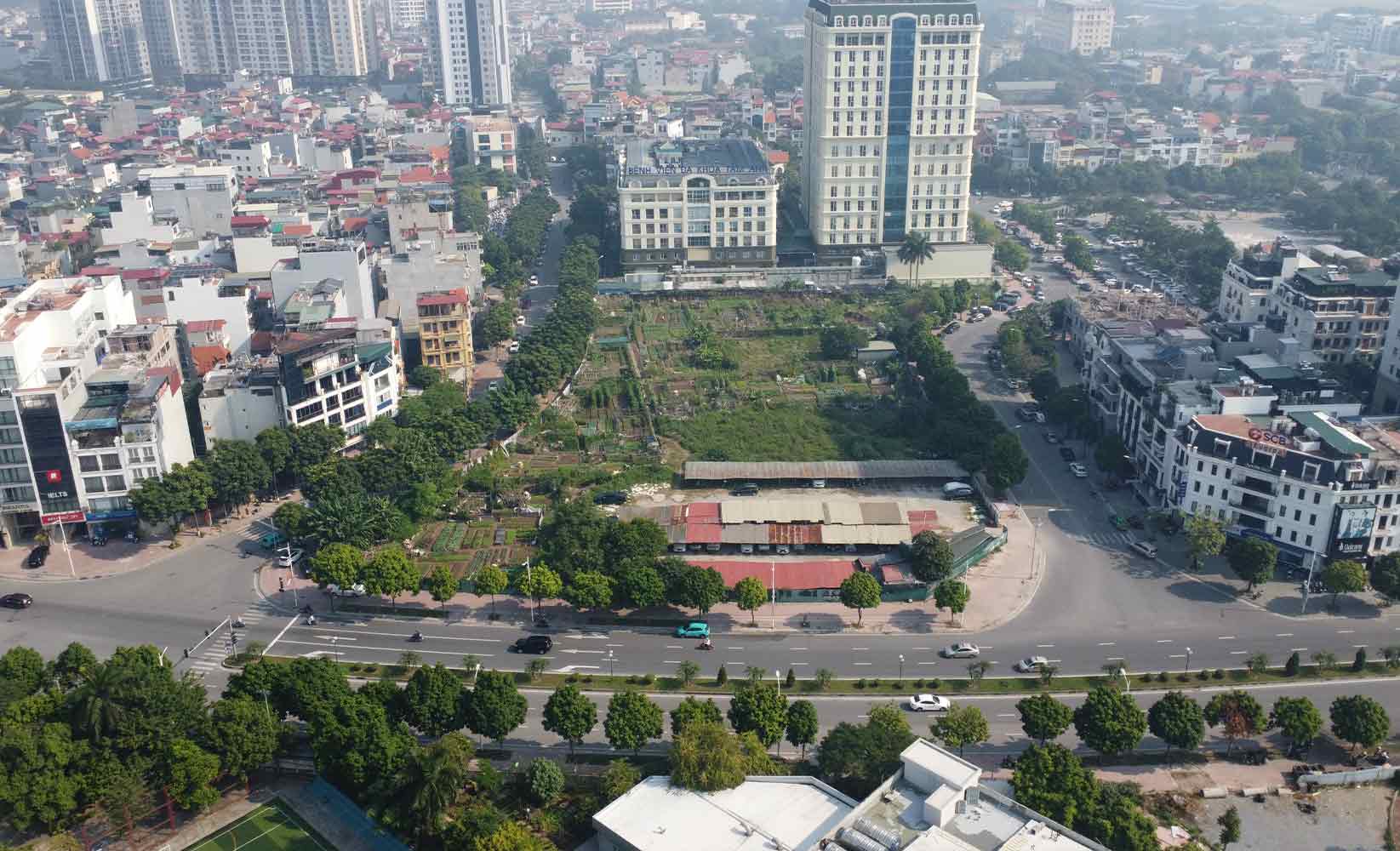 Land lot for the project of the 1,000-year Thang Long Oncology and Plastic Surgery Hospital. Photo: Vinh Hoang.