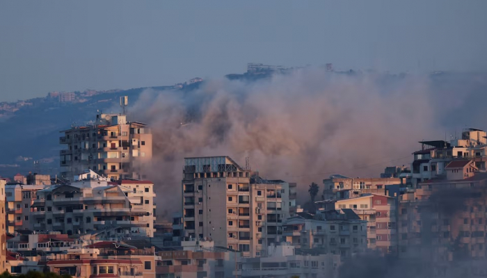 Israel tăng cường không kích Hezbollah, có thể sắp đổ bộ vào Lebanon