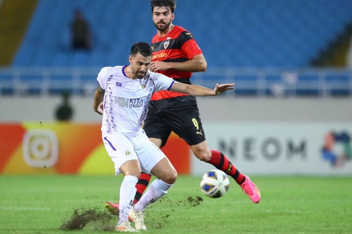 Hanoi FC's foreign players did not perform well in the opening match.