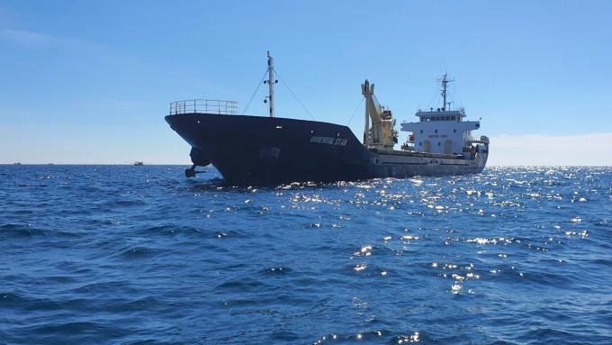 The Oriental Star ship docked at Phu Quy Island to hand over the fishermen in distress to the Phu Quy Island Border Guard, Binh Thuan Province. Photo: Trung Thanh