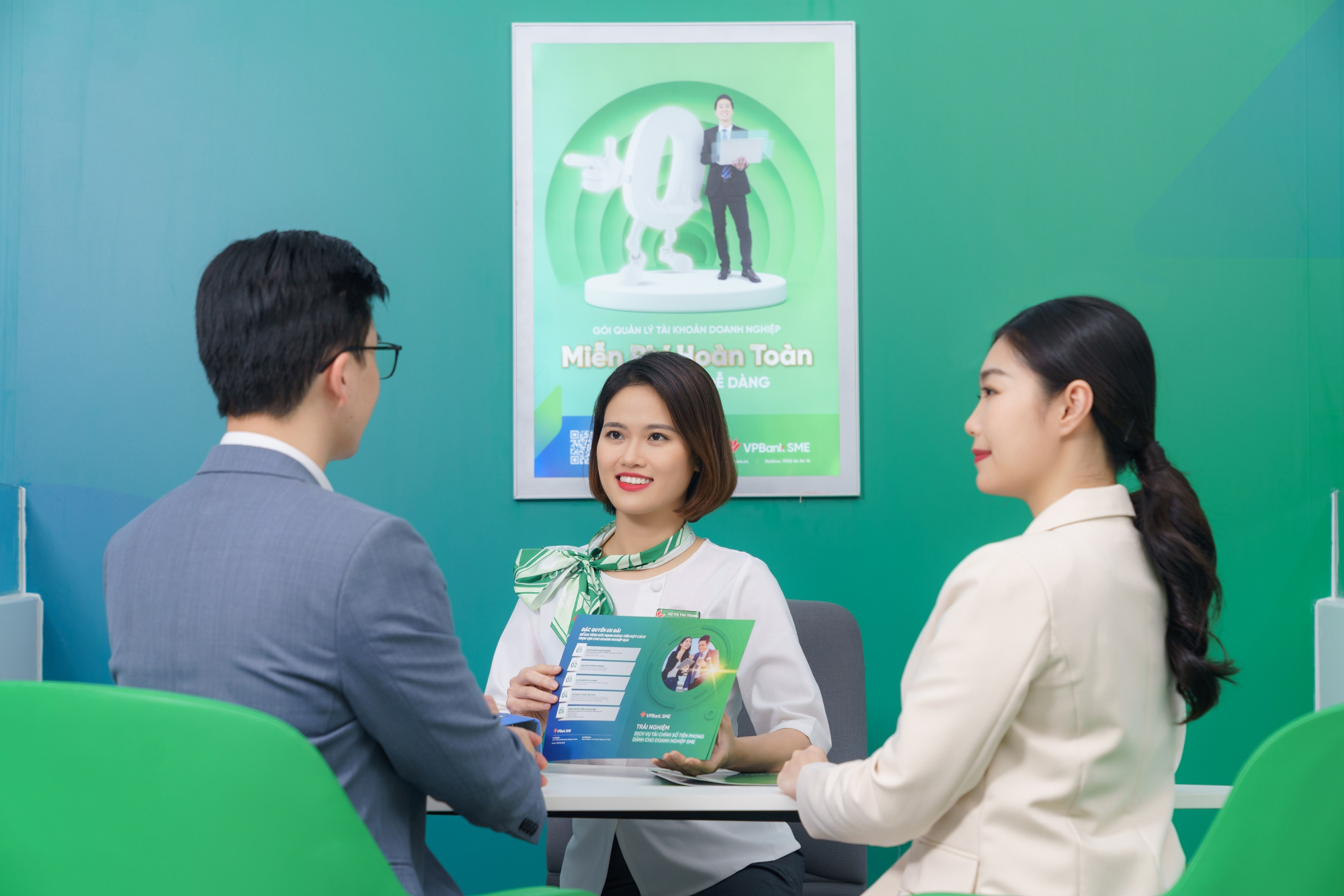 VPBank SME provides comprehensive solutions to support micro enterprises and startups image 1