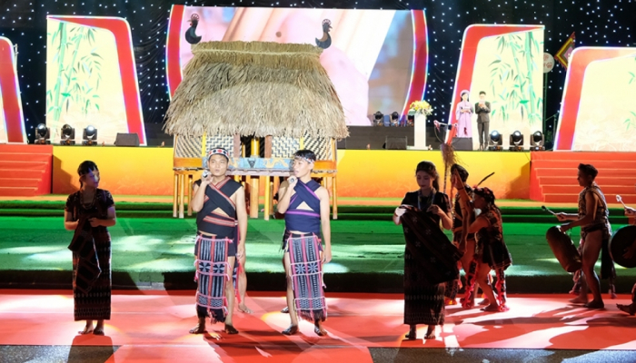 Ouverture du Concours national de spectacles culturels folkloriques des groupes ethniques 2024