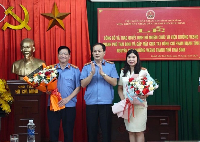 Bổ nhiệm nhiều lãnh đạo Viện Kiểm sát, thăng cấp bậc hàm loạt cán bộ công an