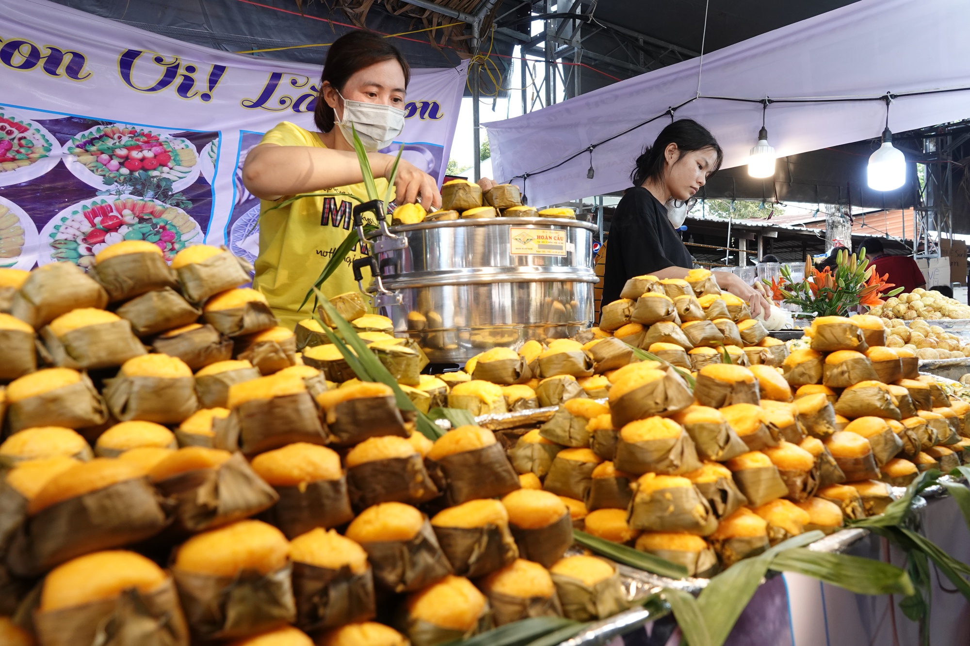  “No mắt” với gần 100  loại bánh dân gian Nam bộ hội tụ ở Cần Thơ   - Ảnh 6.
