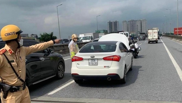 交通警察は交通事故をどのように処理するのでしょうか?