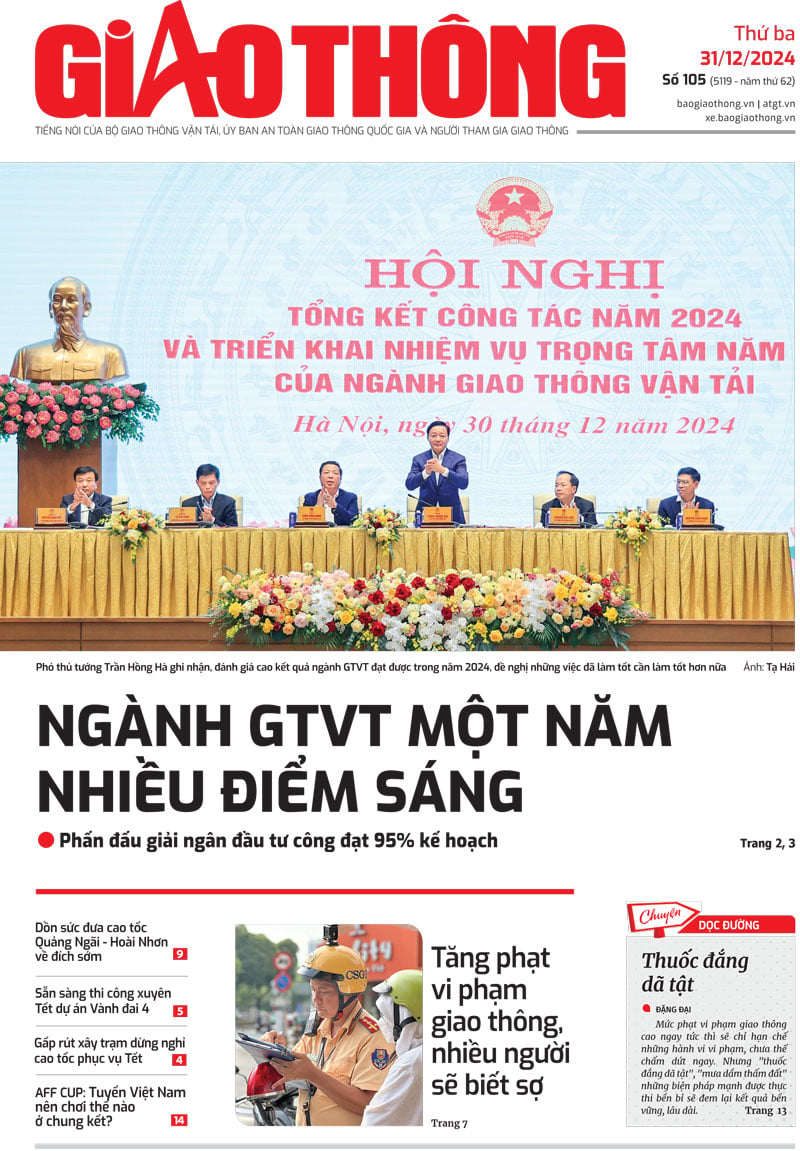 Trang nhất Báo Giao thông số 105 ra ngày 31/12/2024.