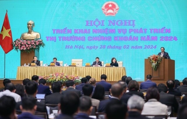 Họp Tổ công tác triển khai Đề án 06 tháng 03/2024