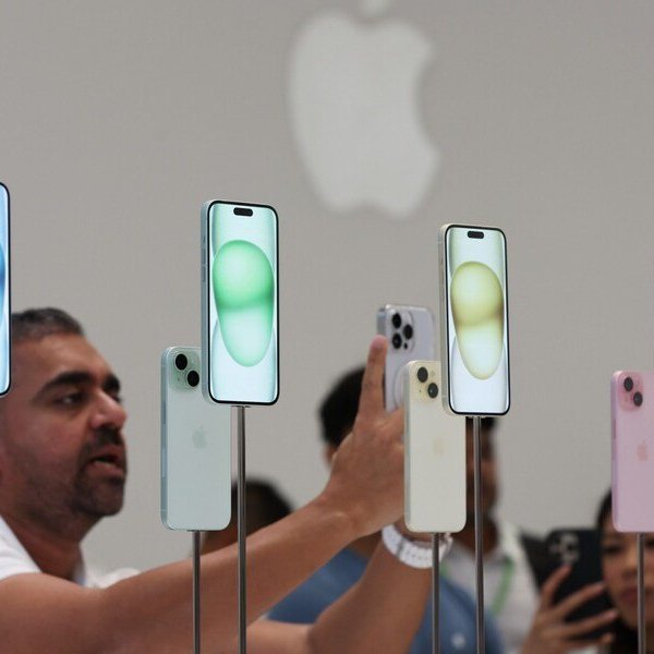 ما الذي يختلف في طرازات iPhone 15 الجديدة التي تم إصدارها؟