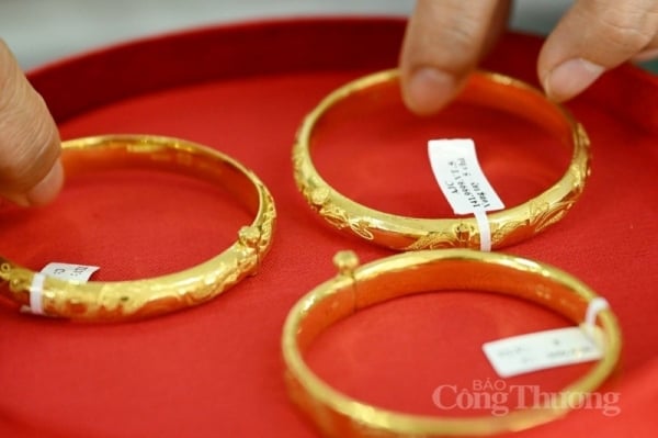 Gold rings increase for the third consecutive week, SJC gold bars remain "inactive"