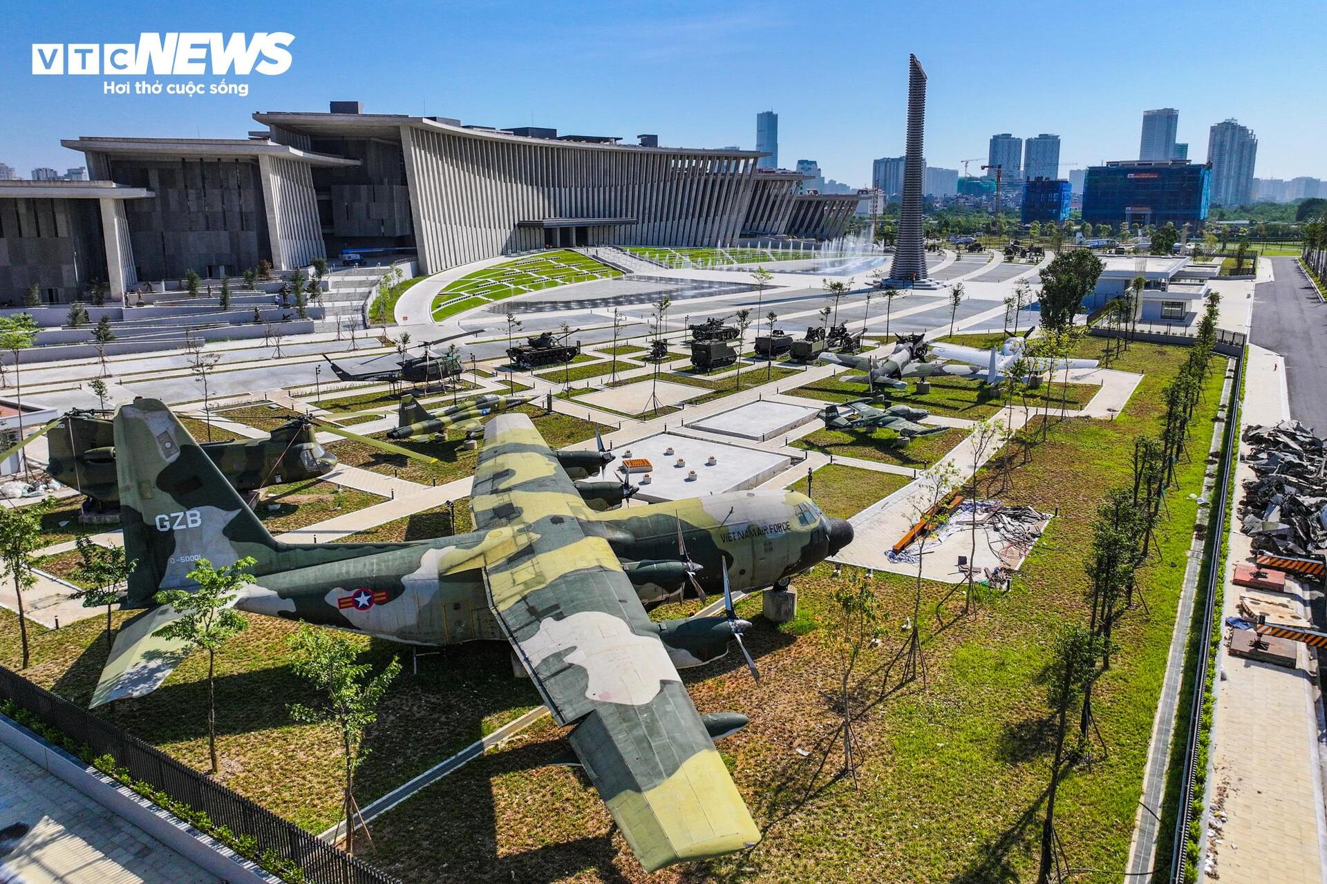 ベトナム軍事歴史博物館の開館を見学 - 6