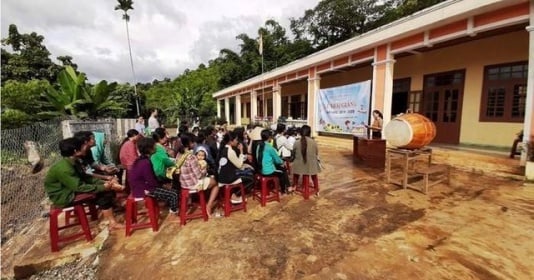 Quang Binh: Support nearly 4 billion VND for food and living expenses for students