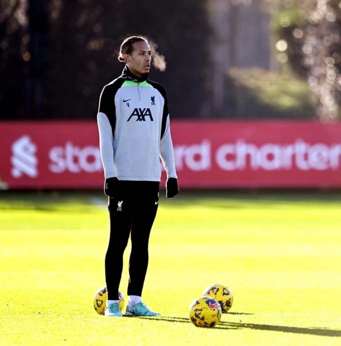 ฟาน ไดค์ ที่สนามซ้อมของลิเวอร์พูล เมื่อวันที่ 17 มกราคม ภาพ: liverpoolfc.com