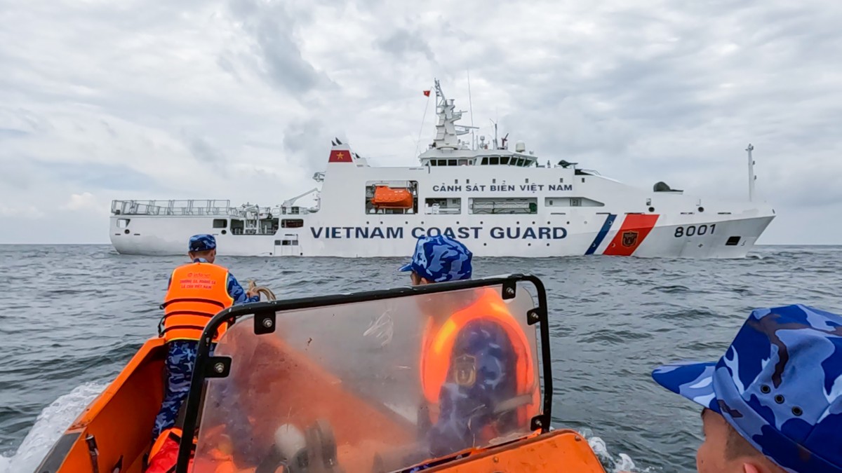 Vietnam - Indonesia Coast Guard conducts joint training at sea photo 4