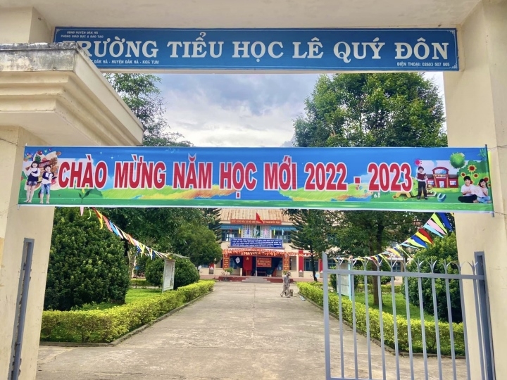 Kon Tum: 11 học sinh tiểu học nhập viện sau tiệc liên hoan ảnh 1