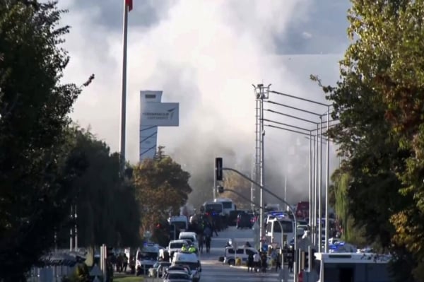 Une attaque terroriste fait des victimes, Ankara contre-attaque immédiatement, l'OTAN fait preuve de solidarité