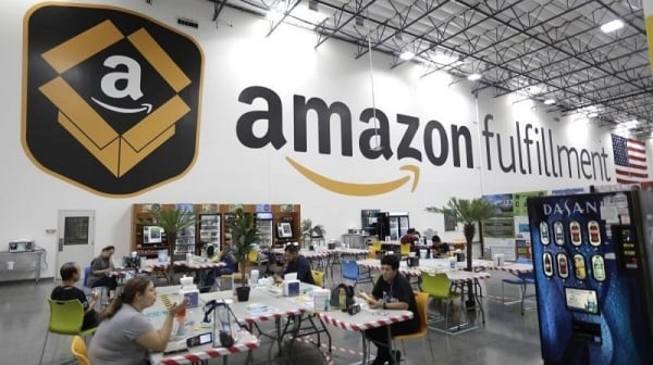 Empleados de Amazon protestan contra el regreso a la oficina