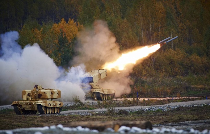 Nga điều siêu pháo lửa mặt trời tấn công phòng tuyến miền Đông Ukraine - 1