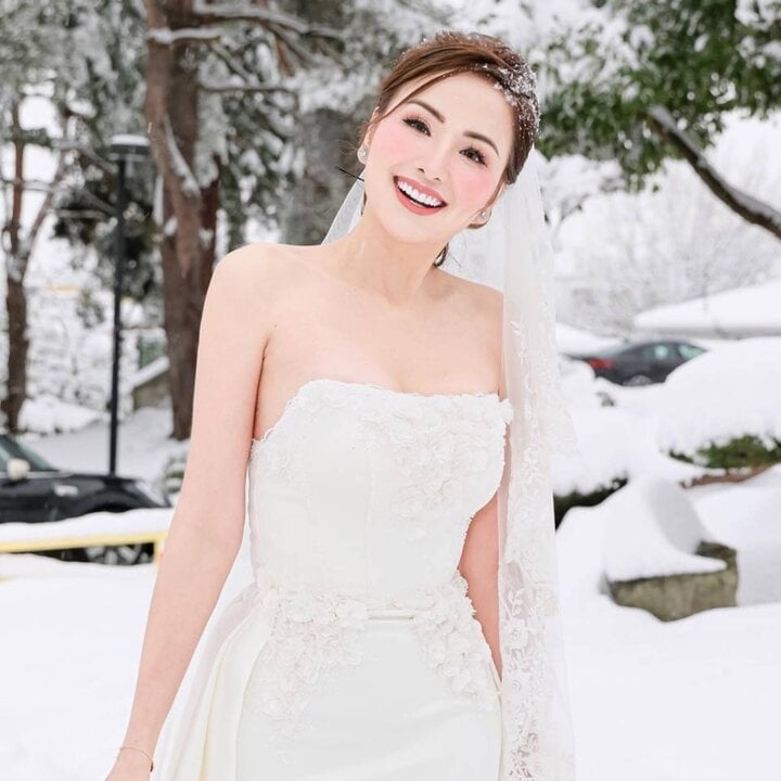 Miss Diem Huong got married for the third time in Canada.