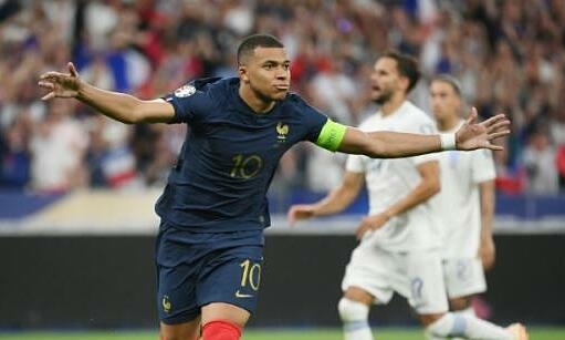 Mbappe phá kỷ lục của huyền thoại Fontaine