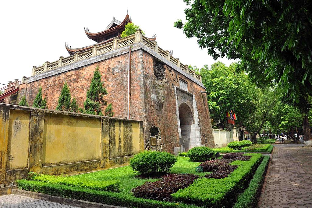 La tranquila belleza de la Ciudadela Imperial de Thang Long en el corazón del bullicioso Hanoi