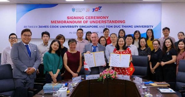 Ton Duc Thang University and James Cook University Singapore signed a cooperation agreement