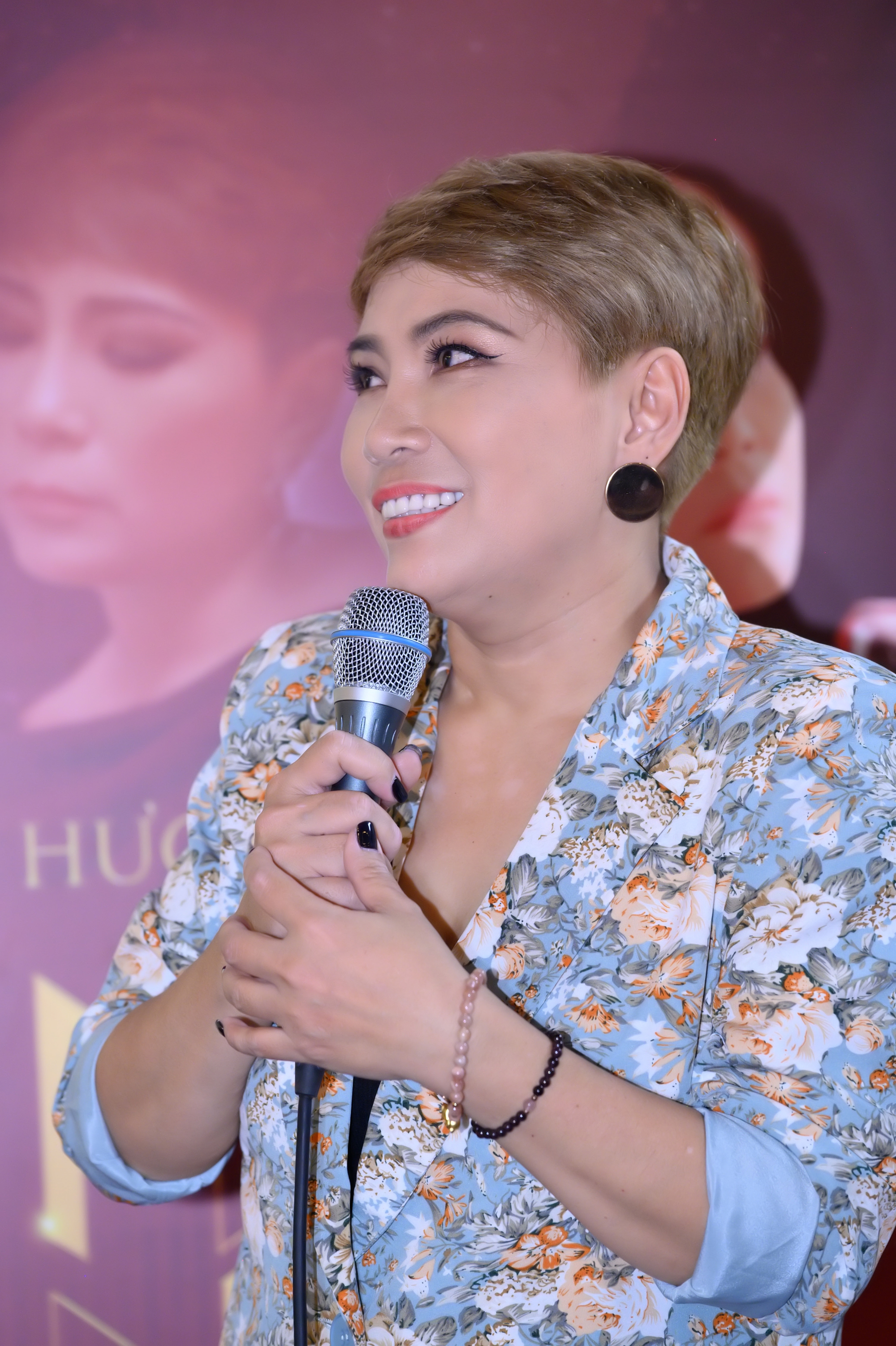 Sầu nữ Hương Giang đã mồ côi - Ảnh 4.