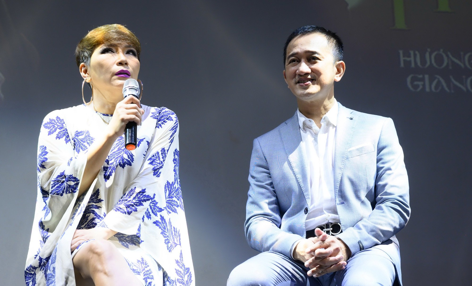   ‘Sầu nữ phòng trà’ Hương Giang hát tình ca Minh Đức  - Ảnh 3.