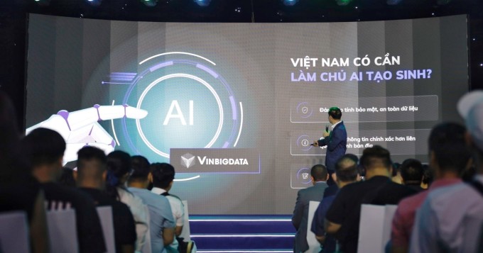 VinBigdata representative shared at the event announcing Generative AI. Photo: VinBigdata