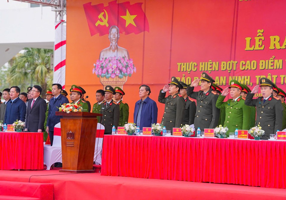 La ciudad de Hai Phong lanzó una campaña para acabar con el crimen y garantizar la seguridad durante las épocas pico del año. Foto: Dam Thanh