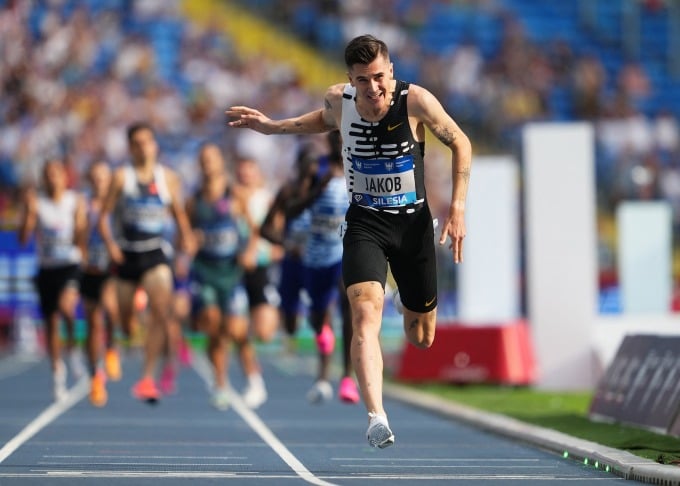 Jakob Ingebrigtsen beendet das 1.500-m-Finale der Diamond League am 16. Juli 2023 in Schlesien, Polen. Foto: Reuters