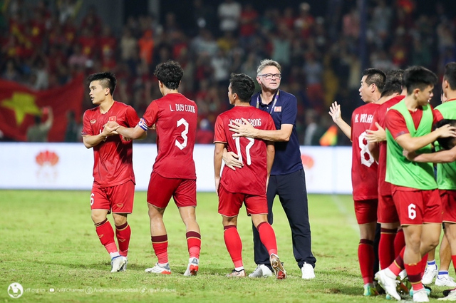 Determine Dong A Thanh Hoa's opponent in the 2023 National Cup semi-finals; There will be two U23 Vietnam teams led by coaches Troussier and Hoang Anh Tuan