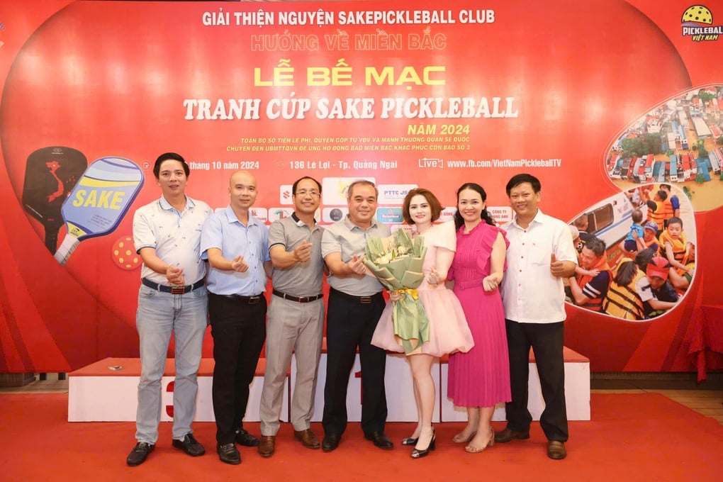 Vợt pickleball Sypik Triton Pro được đấu giá 200 triệu đồng - 4