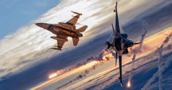 Powerful fighter jets appear together in a NATO country