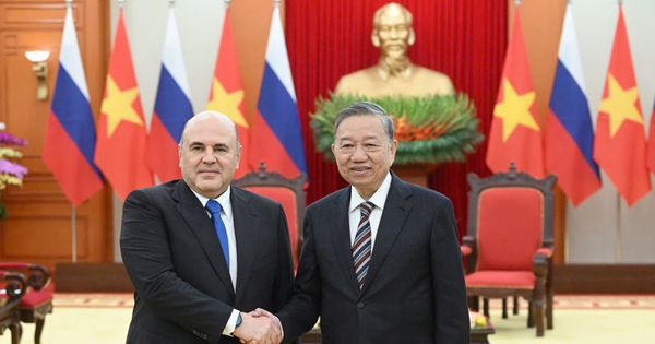 General Secretary To Lam receives Russian Prime Minister Mikhail Mishustin