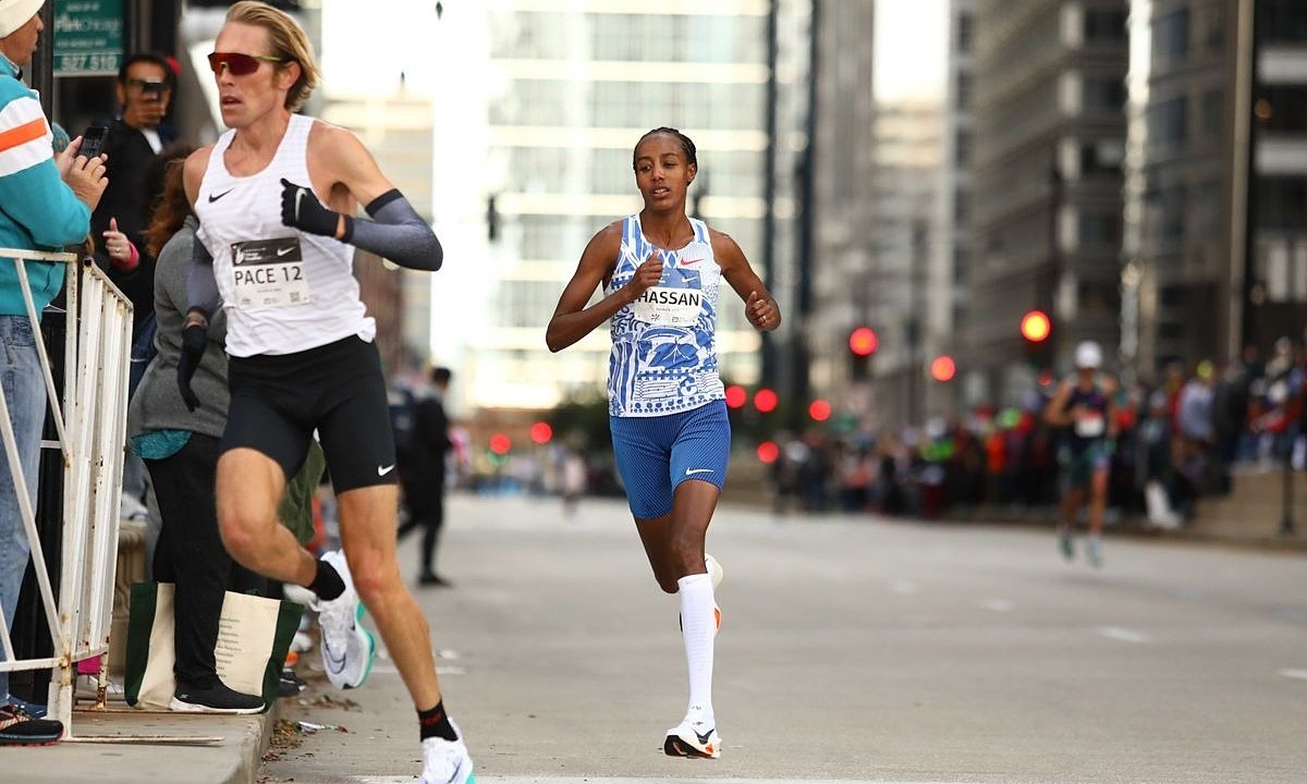 Sifan Hassan réalise le deuxième marathon féminin le plus rapide de l'histoire