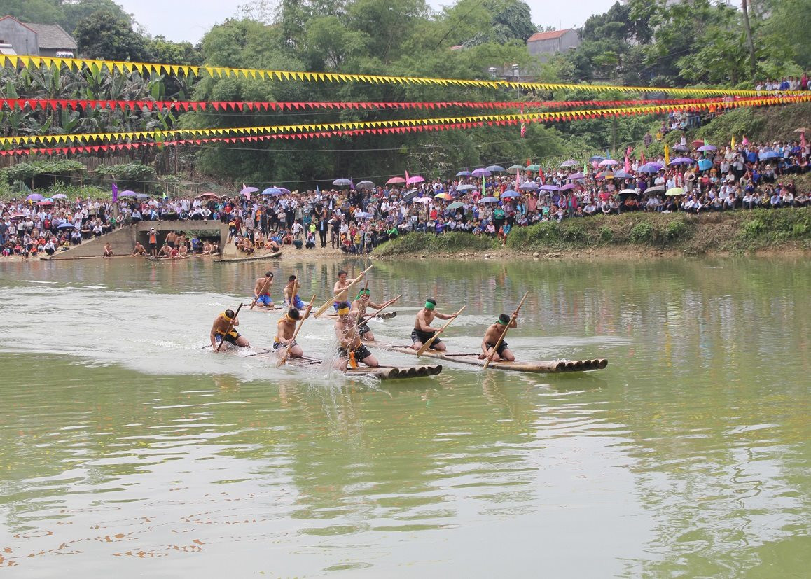 anh-33.-thi-dua-be-mang.jpg