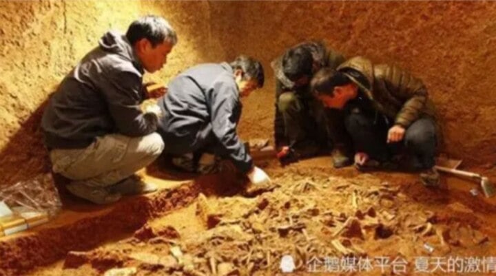 Warum wurden die Konkubinen mit Qin Shi Huang in einer Position begraben, in der ihre Beine nicht geschlossen waren?  - 3