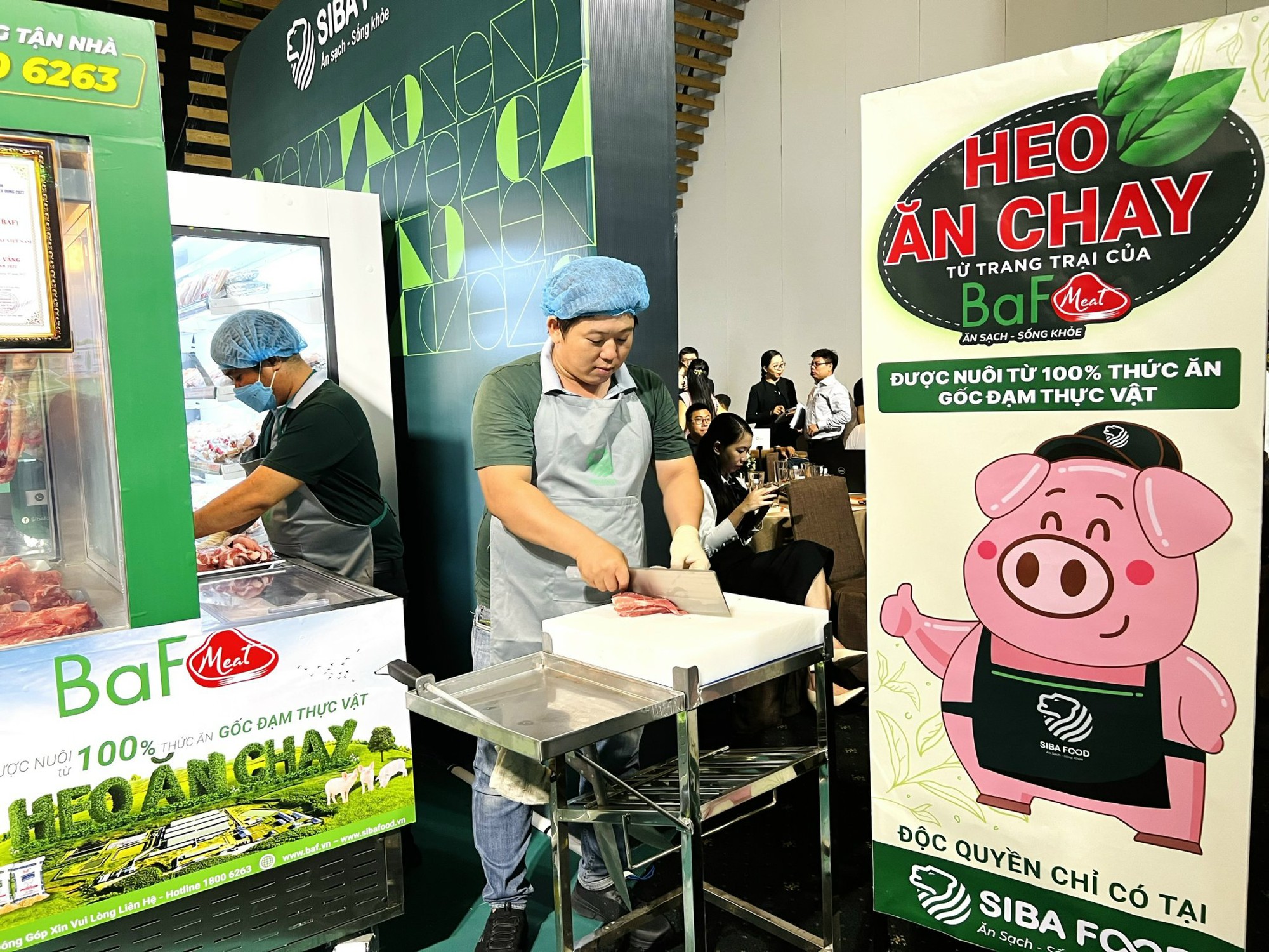 Giá heo lao dốc, công ty 'heo ăn chay' vẫn bỏ túi trăm tỉ lợi nhuận - Ảnh 1.