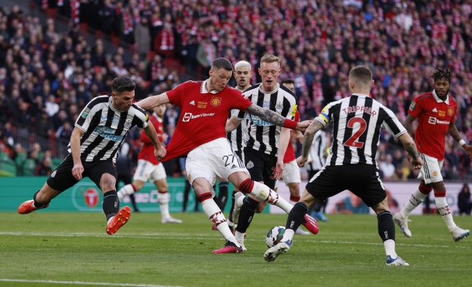 Striker Weghorst (No. 27) in the English League Cup final at Wembley Stadium, London on February 26, 2023. Photo: Reuters