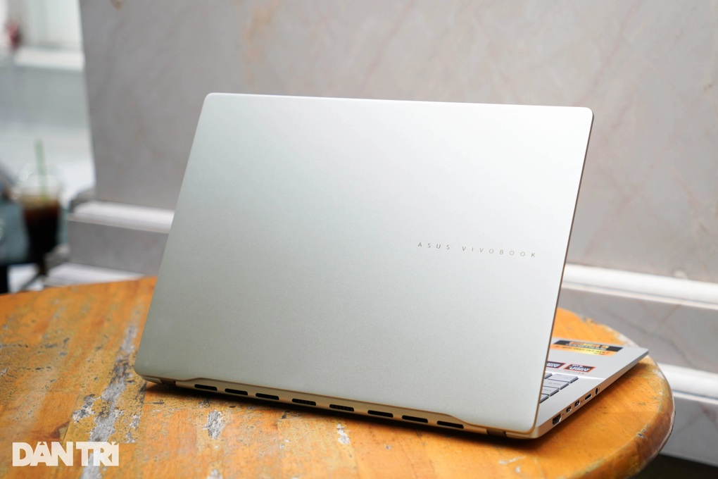 Đánh giá Vivobook S 14: Thiết kế mỏng nhẹ, tích hợp AI nhưng nhanh nóng - 1