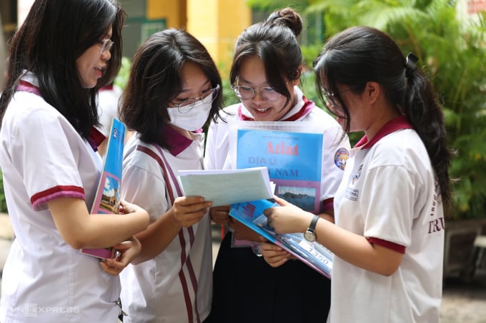 Candidates taking the high school graduation exam in Ho Chi Minh City on June 29. Photo: Quynh Tran