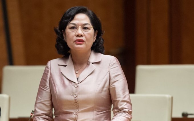 Dies erklärte die Gouverneurin der Staatsbank, Nguyen Thi Hong, bei der sozioökonomischen Diskussionsrunde am 1. Juni. Foto: Hoang Phong