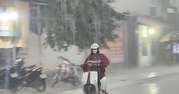 El aire frío se intensifica y se difunde, Ho Chi Minh se prepara para tener lluvias generalizadas durante varios días