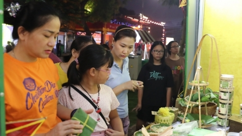 Les cadeaux de Hanoi dans la rue