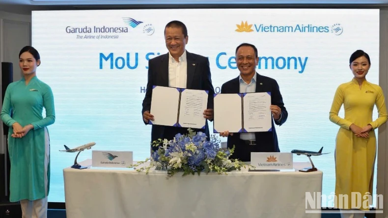 Vietnam Airlines và Garuda Indonesia ký hợp tác chiến lược